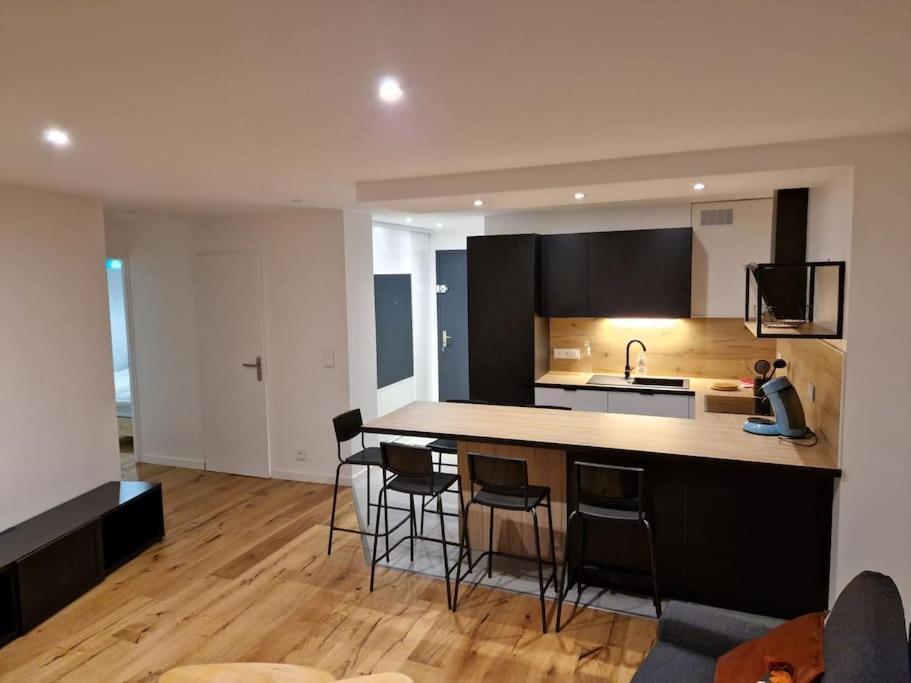 Superbe Charme Et Belle Vue Apartment Annecy Bagian luar foto