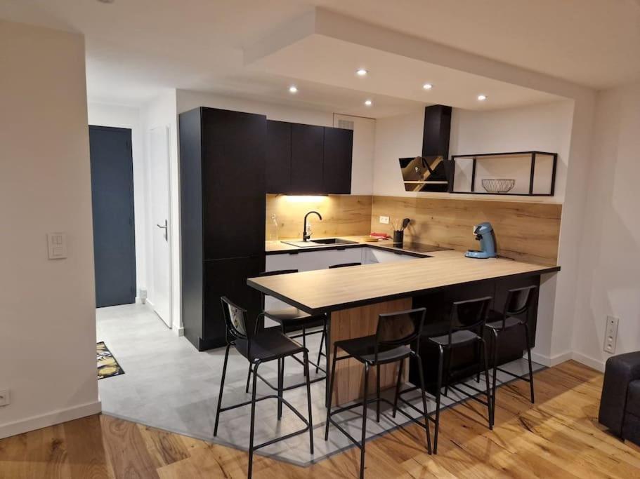 Superbe Charme Et Belle Vue Apartment Annecy Bagian luar foto